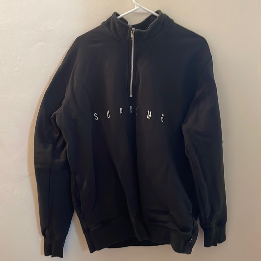SUPREME OG HALF ZIP